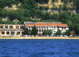 Morska biološka postaja Piran (foto: Arhiv NIB) Piran, prostori nekdanje tovarne mila Salvetti - 1978-1999 (foto: Arhiv NIB)